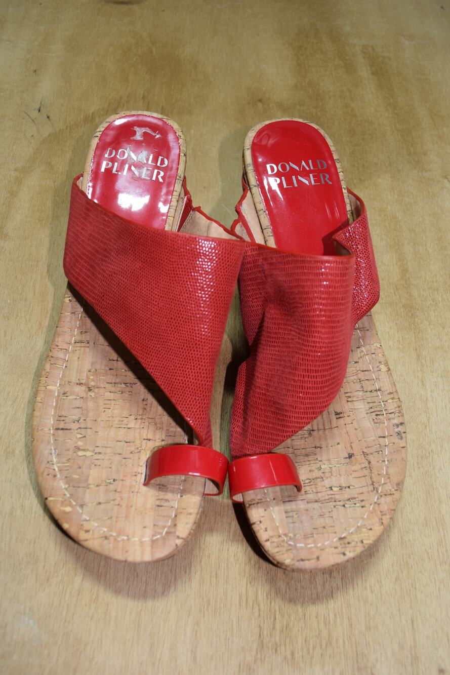 Donald J Pliner Red Leather Lizard Embossed Cork Toe Ring Wedge Sandals Size 8.5